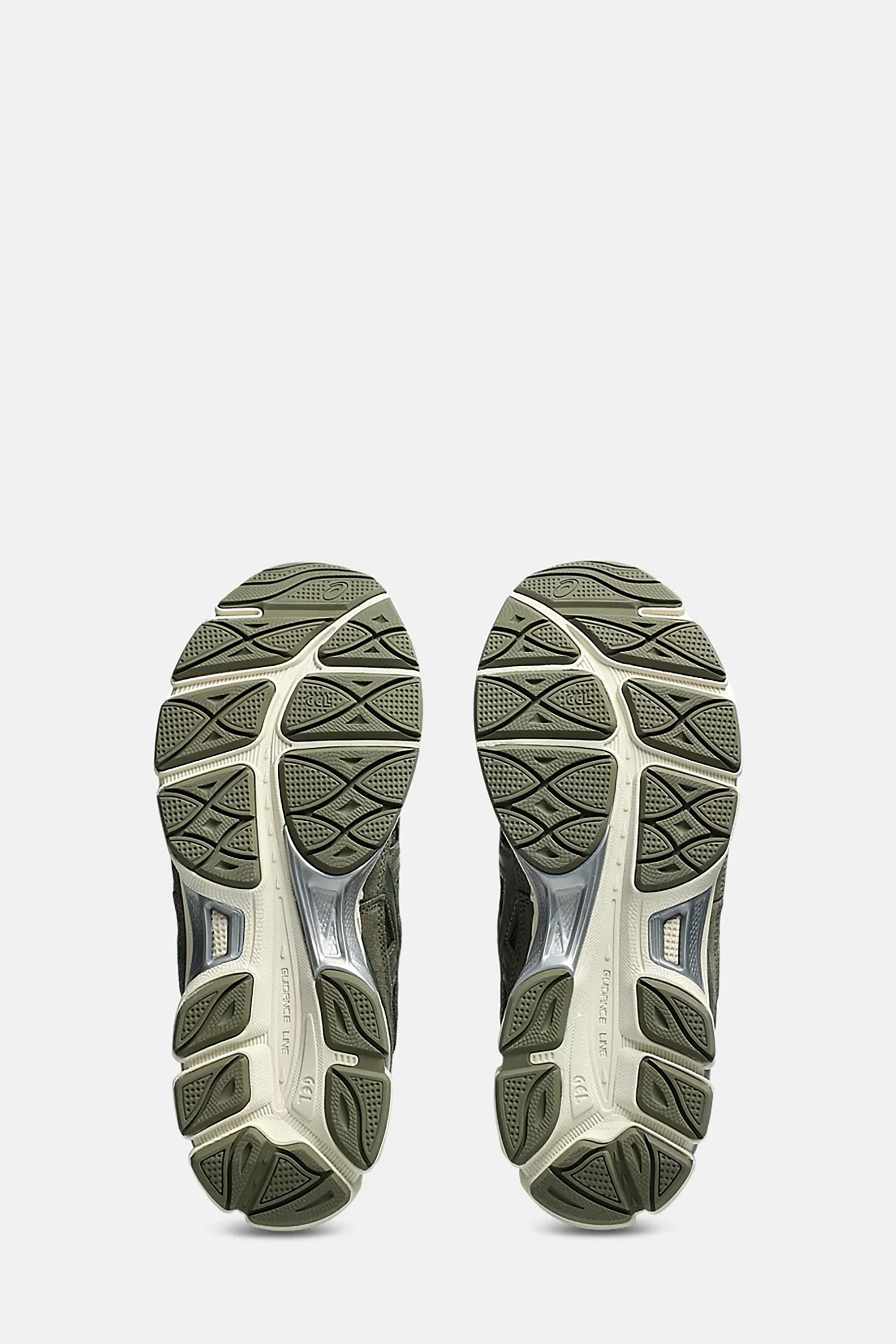 Grove and Olive Canvas Gel Nyc Vintage Tech