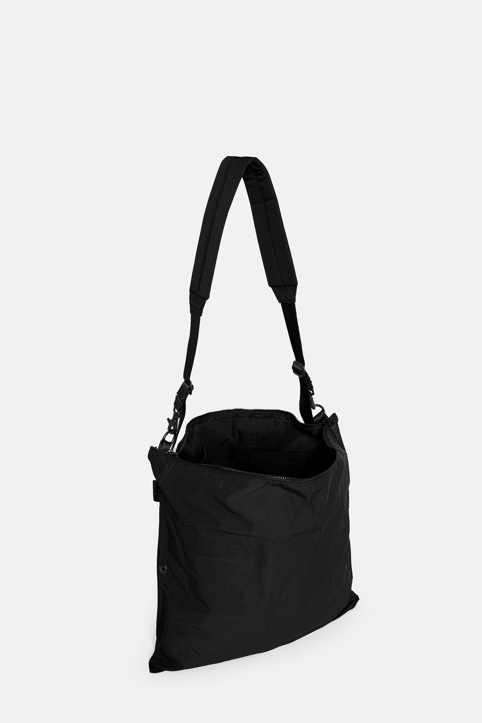 Black Gabardine Flat Shoulder S