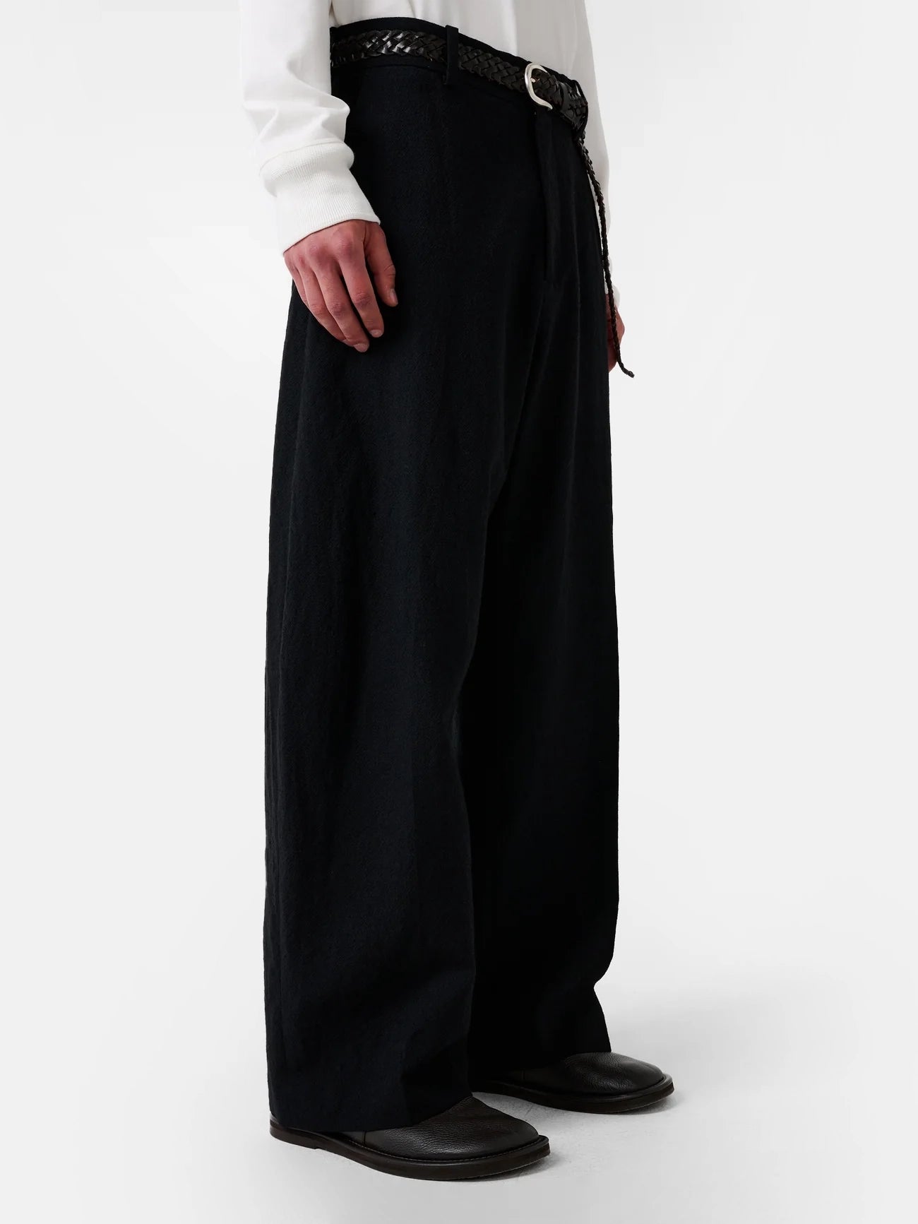 Black Fume Curved Pant