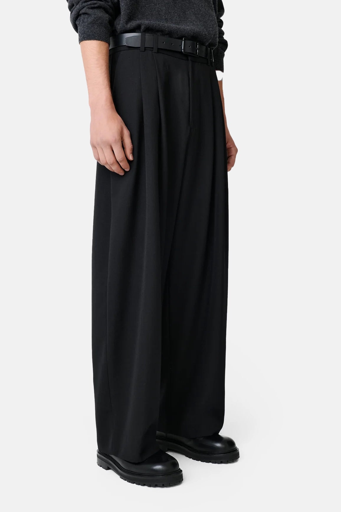 Black Line Double Pleat Volume Pant