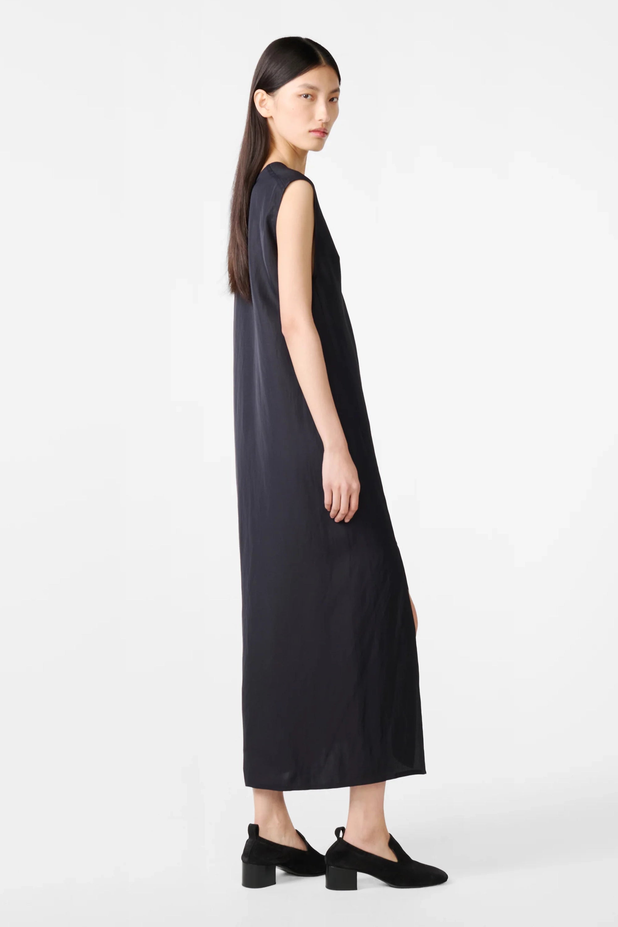 Darkest Navy Lise Linen Dress