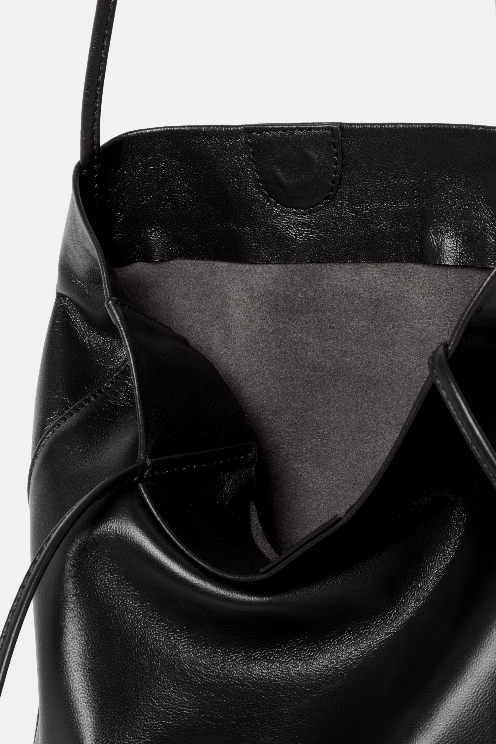 Black Narrow Oval Tote