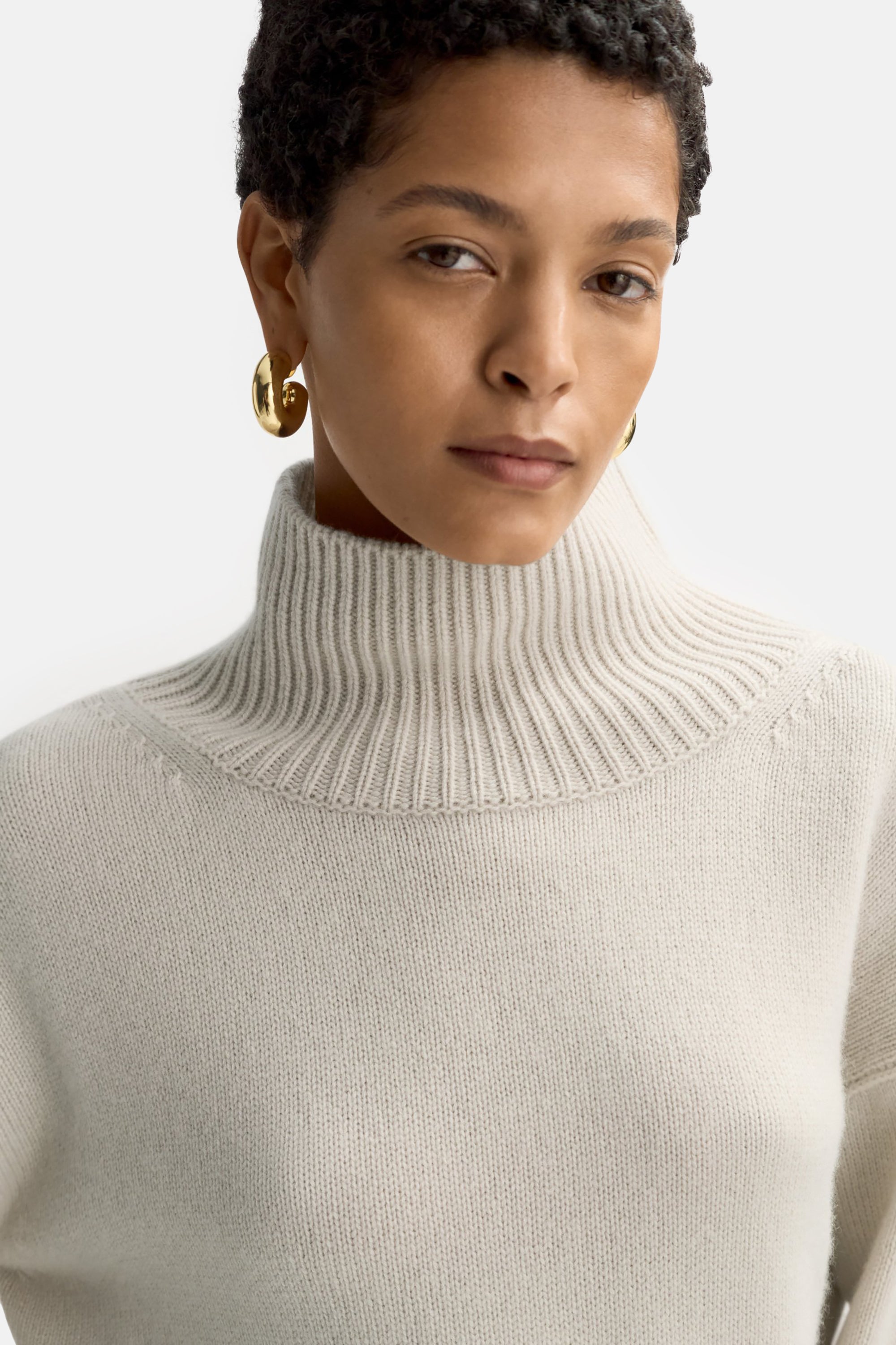 Chalk Boyfriend Turtleneck