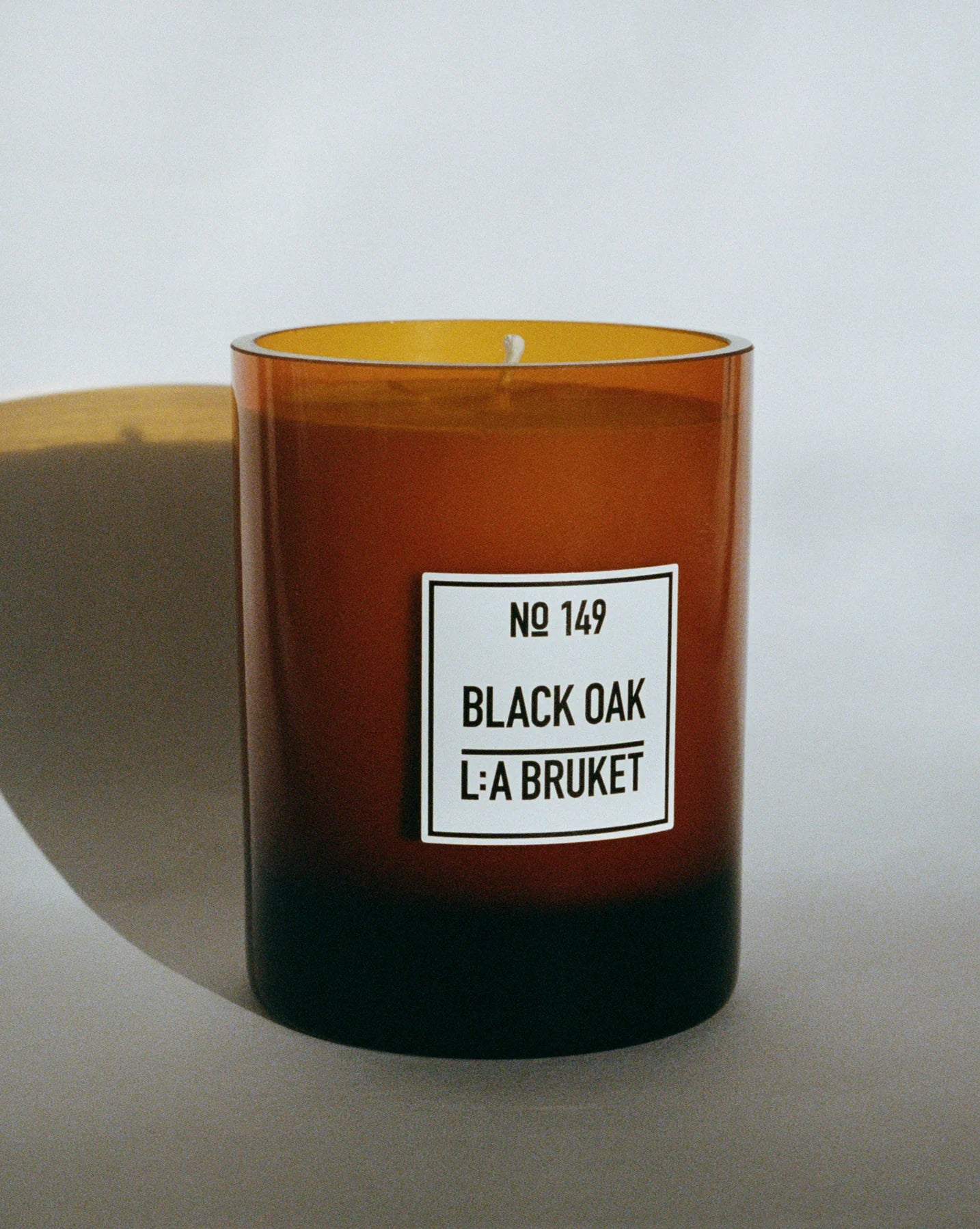 149 Scented Candle Black Oak