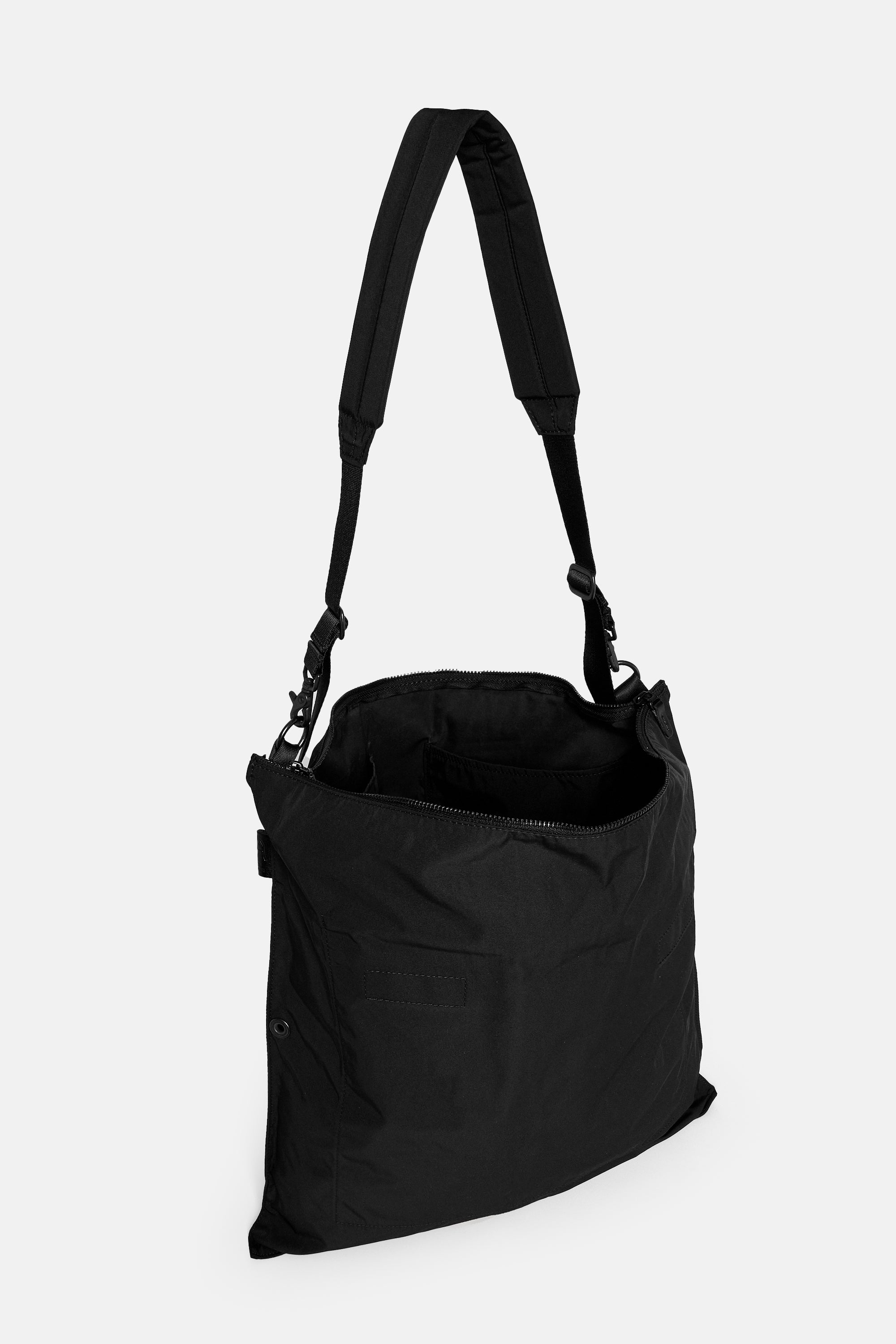 Black Gabardine Flat Shoulder L