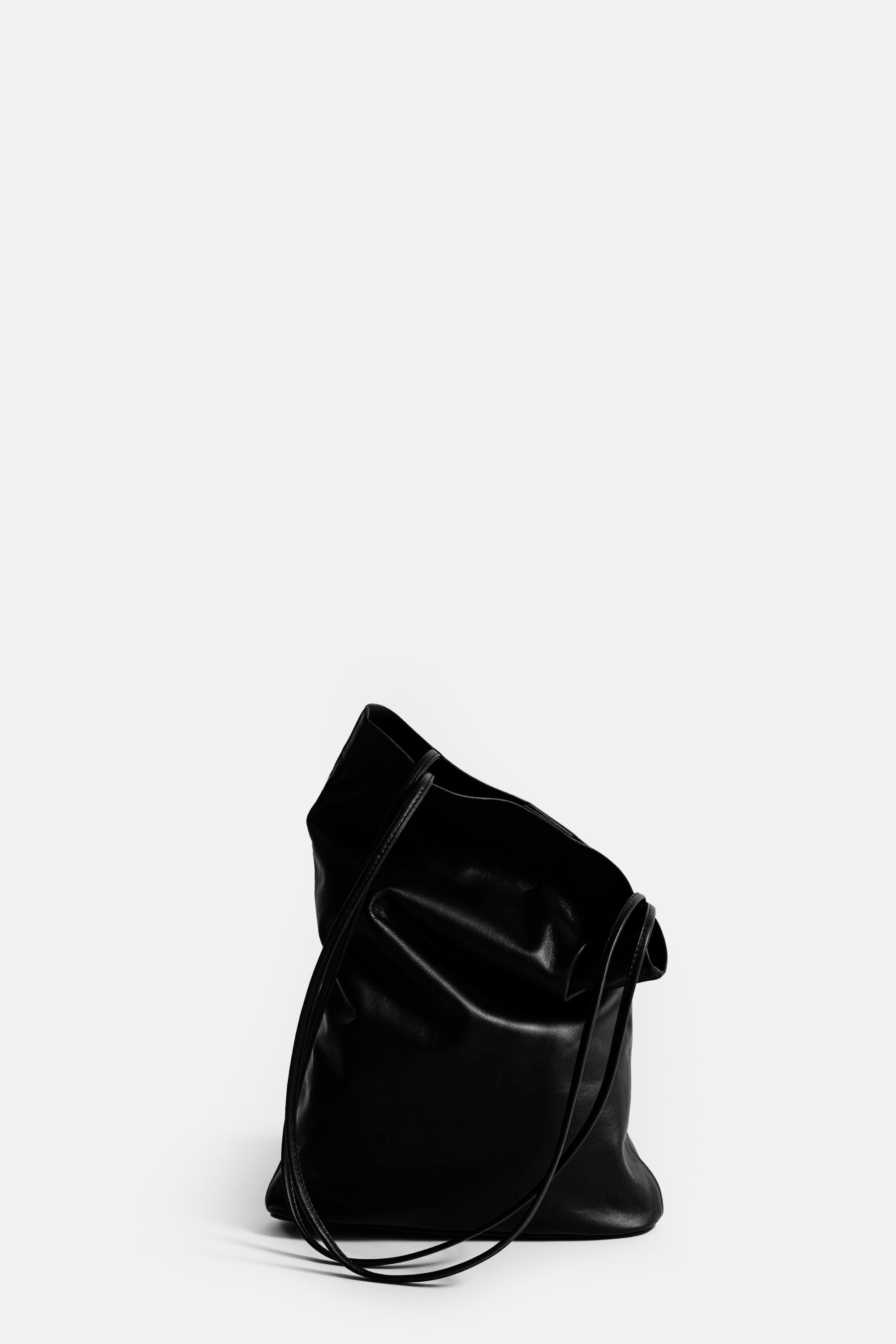 Black Narrow Oval Tote