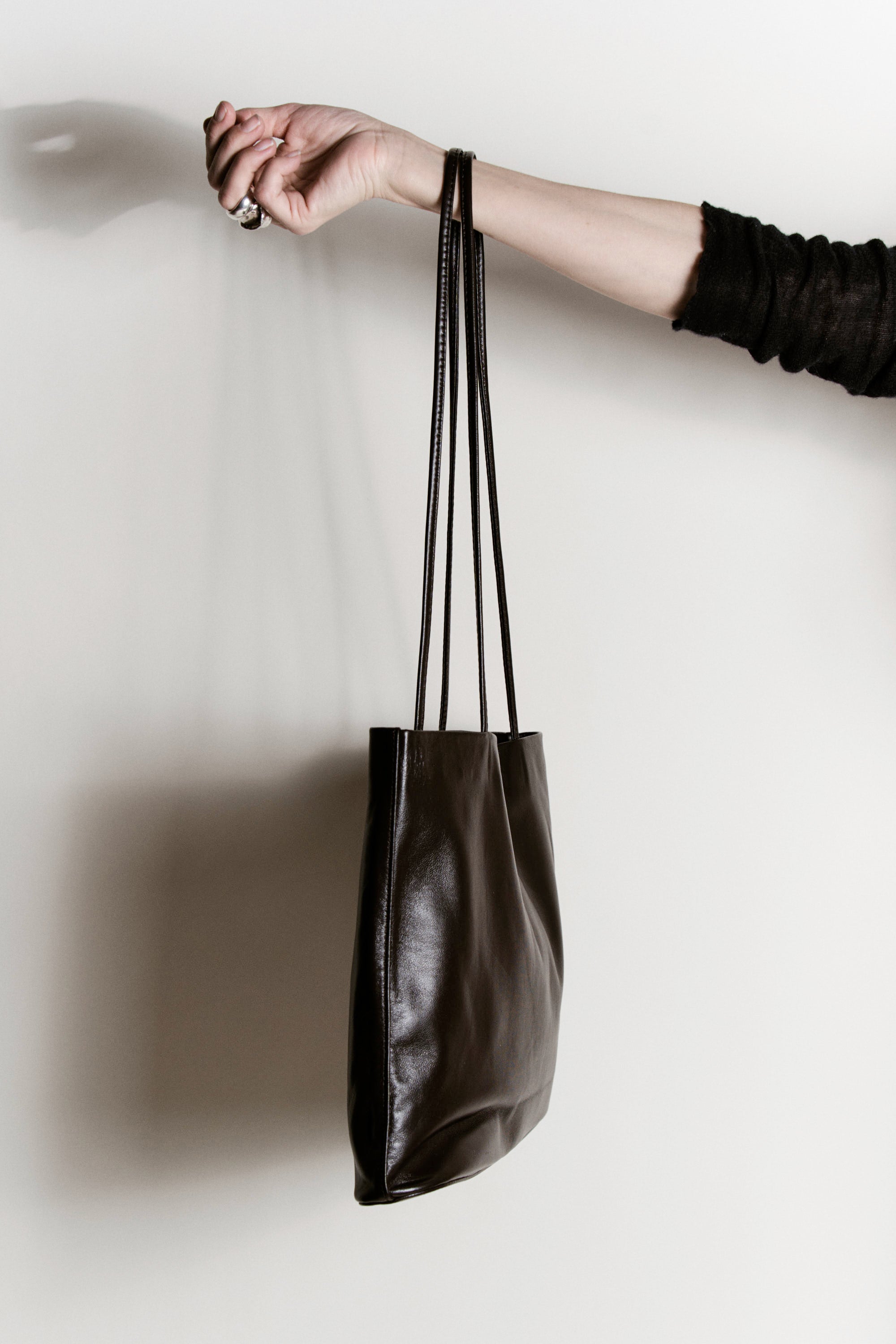 Braun Narrow Oval Tote