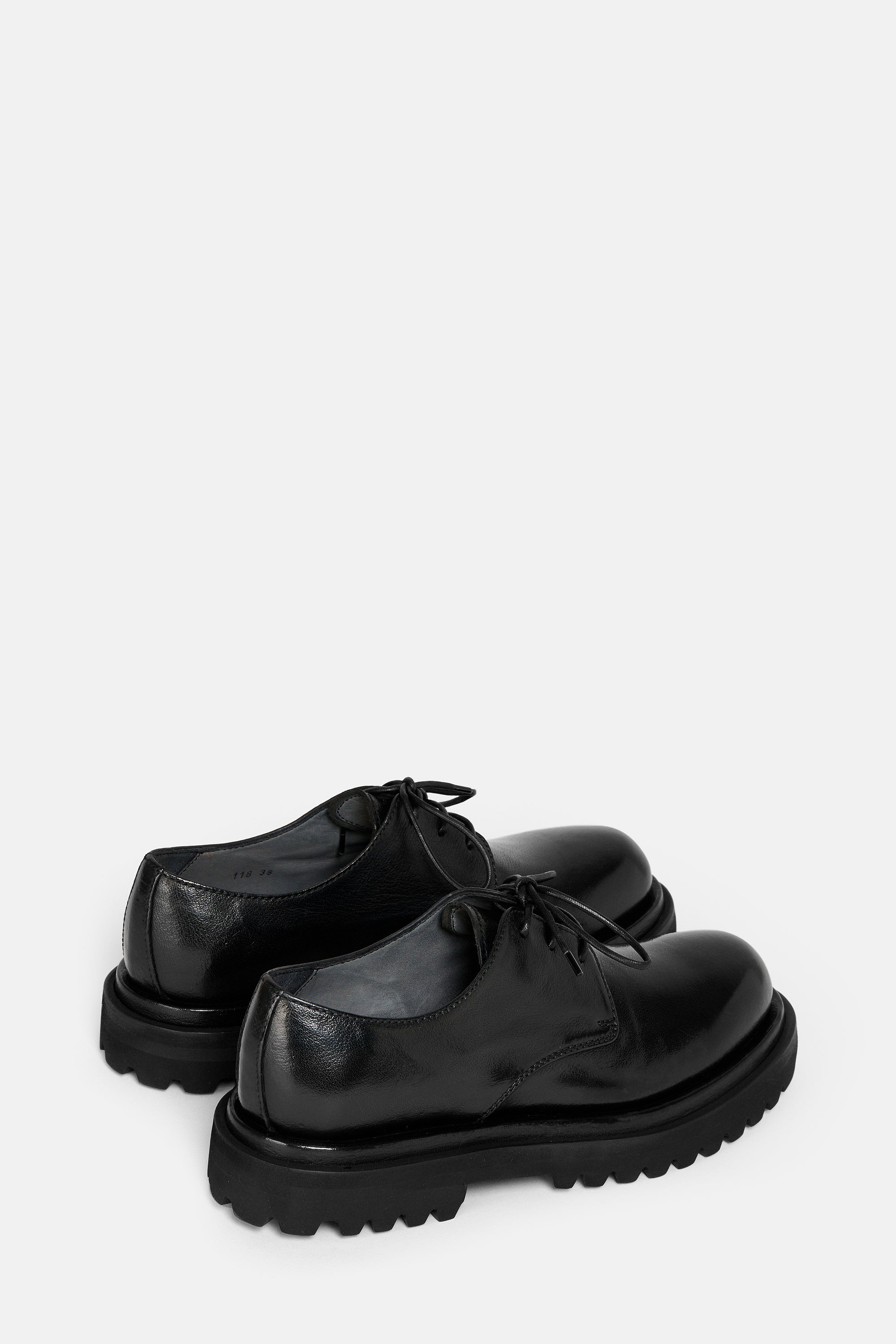 Wisal Shoes