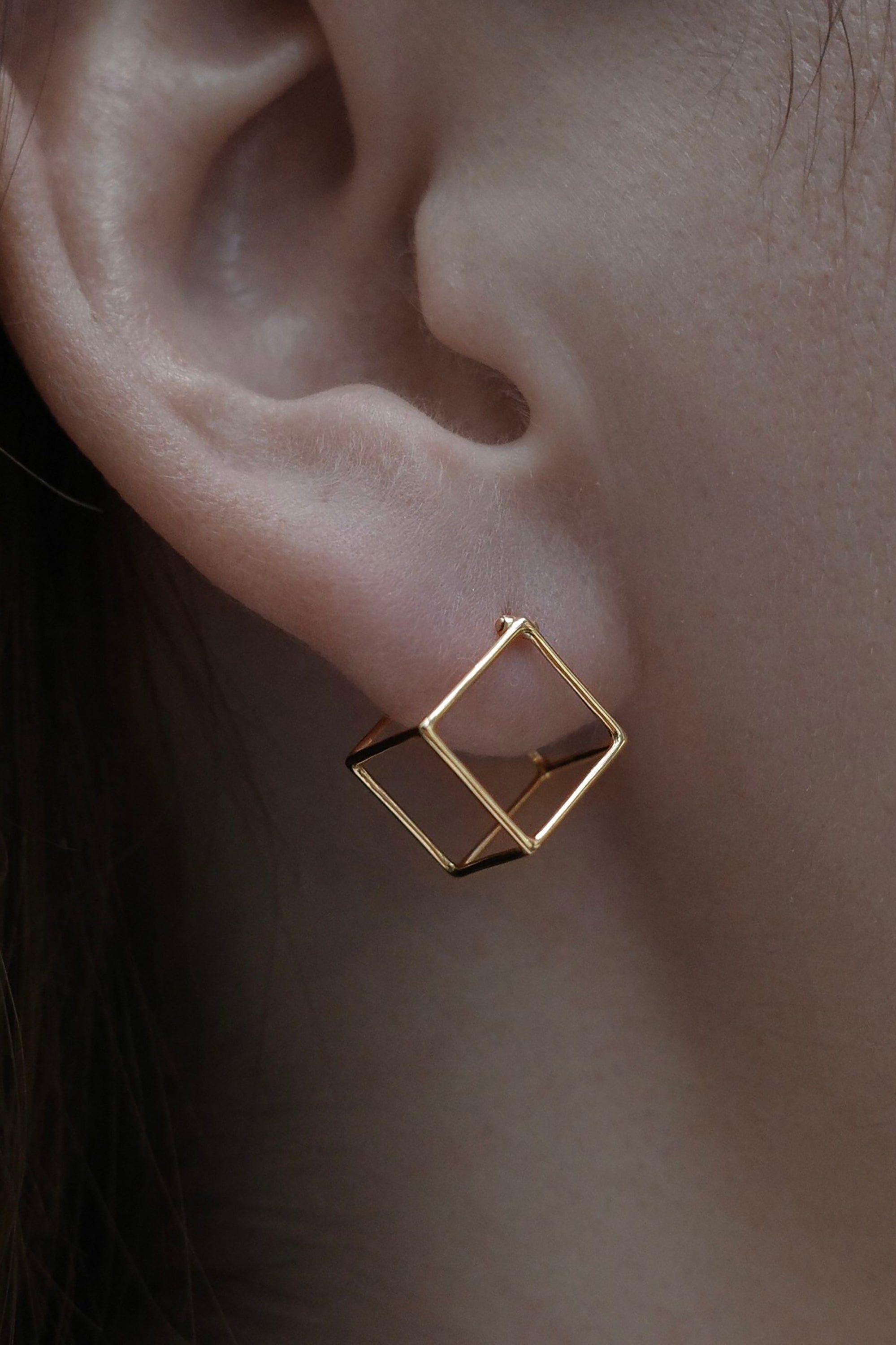 Gold 3D Square Earring 10