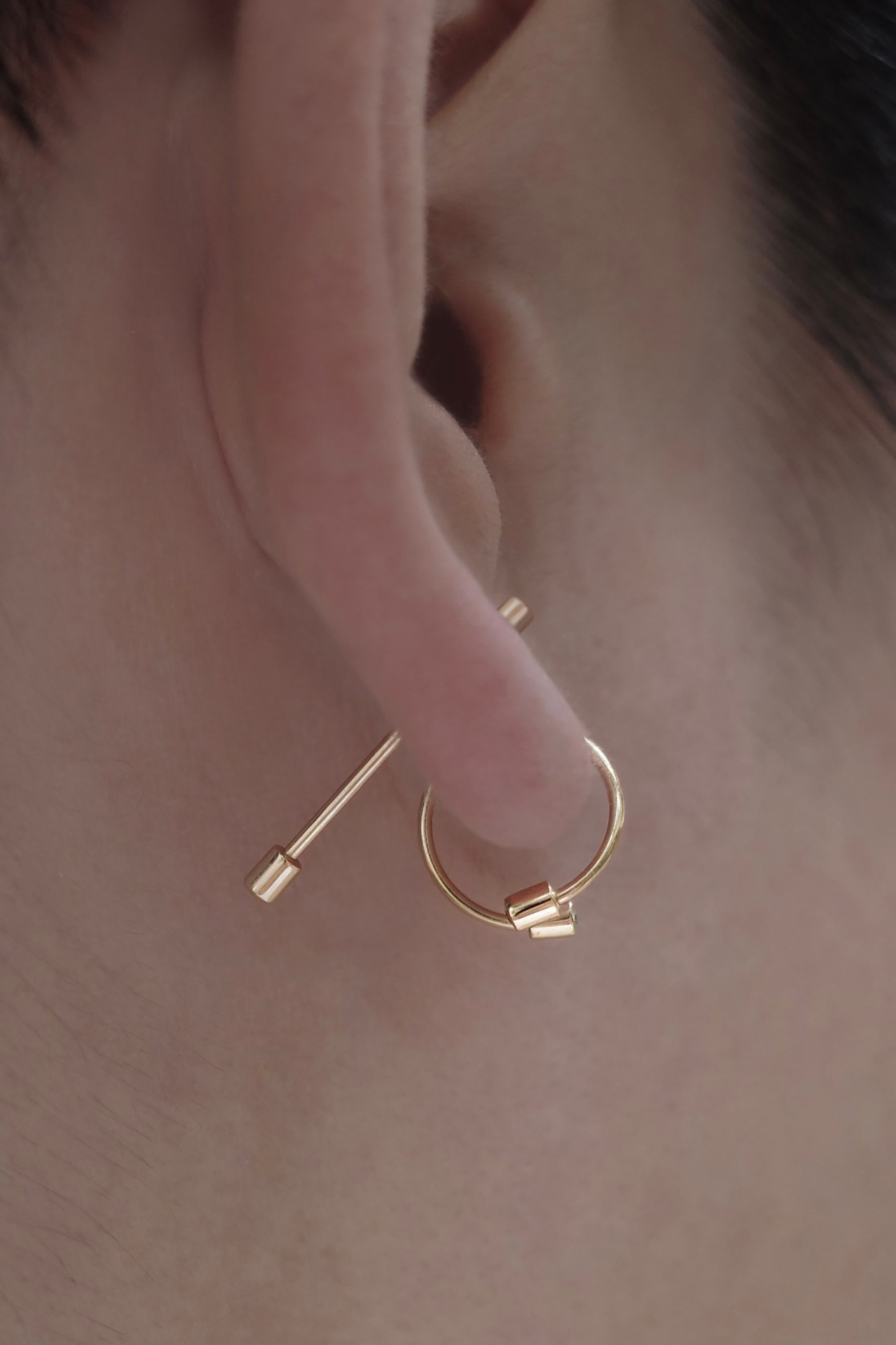 Diamond Twist Pin Earring 02