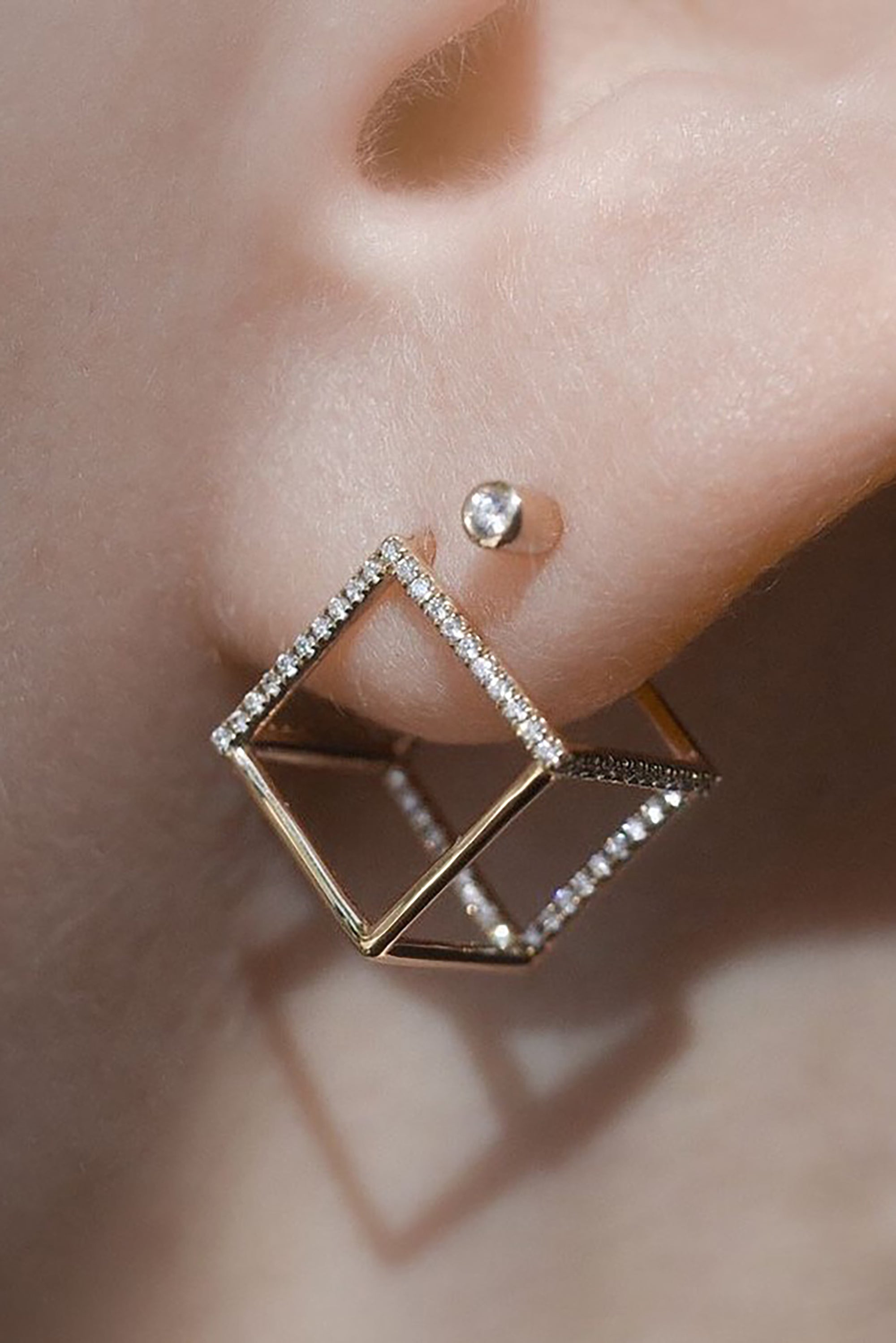 Diamond Twist Pin Earring 01